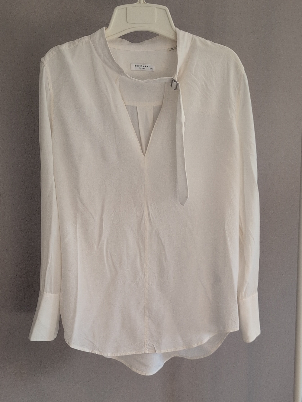 Equipment Femme Janelle Ivory Silk Blouse